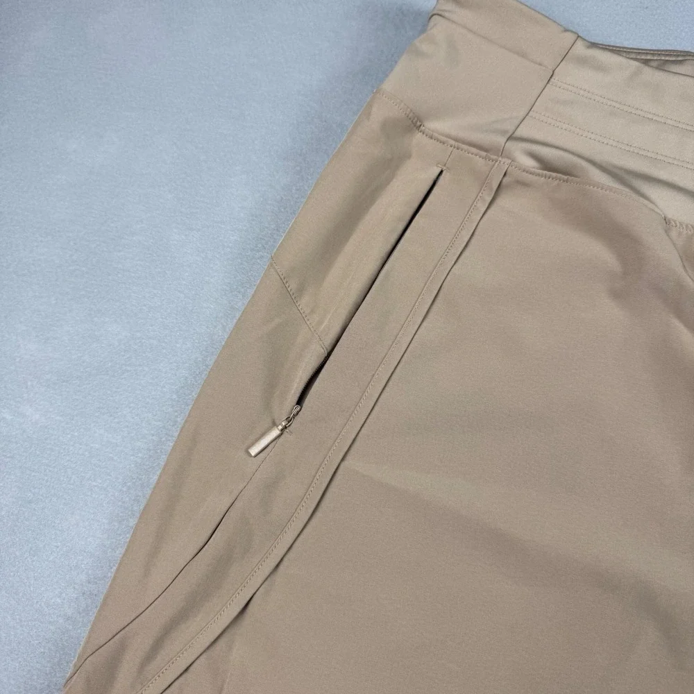 Willit Athletic Shorts Womens 2XL Tan‎ Hiking Travel Stretch Zipper Pocket Khaki